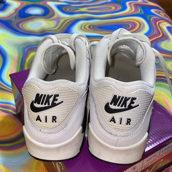 Nike Air Max 90 - Picture 4 of 5